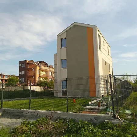 July's Affittacamere